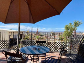 Cozy 3BR House in Centro Terrace Parish View